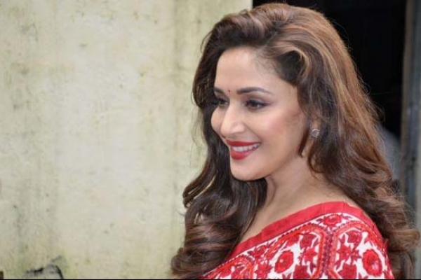 যে ক্রিকেটারকে পাগলের মতো ভালোবাসতেন মাধুরী