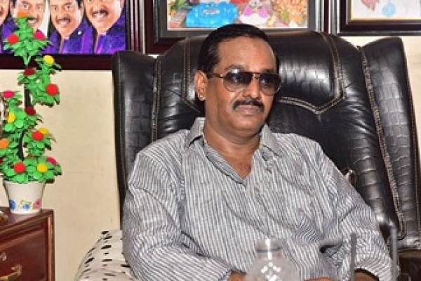 বানবাসীদের জন্য ১৮টি গরু কোরবানি ডিপজলের