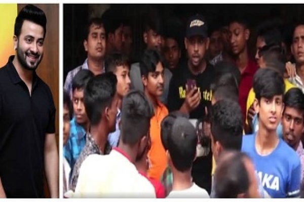 রংবাজ সিনেমা দেখে দর্শক প্রতিক্রিয়া, শাকিব খান লিখলেন...