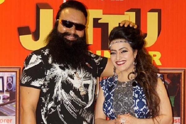 রাম রহিমের সব তথ্য দিয়েছেন 'সিবিআই এজেন্ট' হানিপ্রীত!