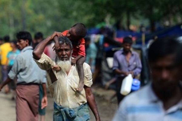 রোহিঙ্গাদের ফিরিয়ে নেওয়ার ব্যাপারে এই প্রথম মুখ খুলে যা বললেন মিয়ানমারের মন্ত্রী