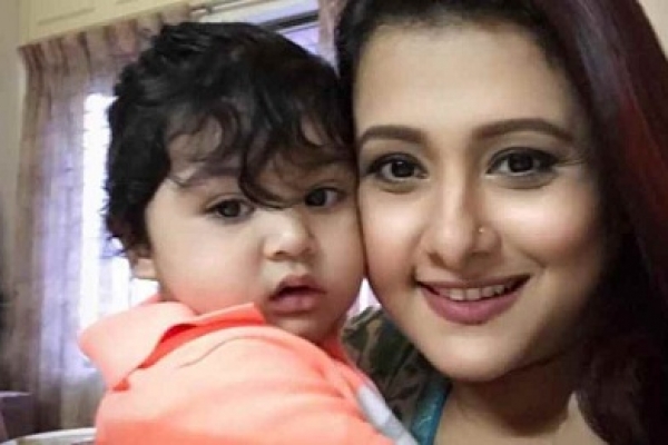  পূর্ণিমার কোলে শাকিব-অপু পুত্র জয়, নেট দুনিয়ায় ভাইরাল