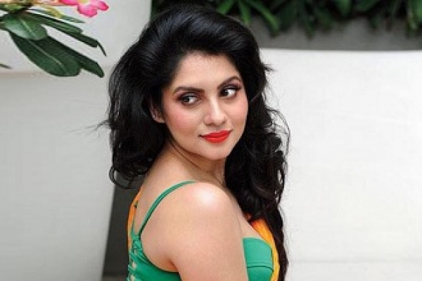 'ক্যামেরার পেছনে যা হয়, এবার সেটাই দেখাব'