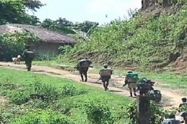 বাংলাদেশ সীমান্তে মিয়ানমার সেনাবাহিনী
