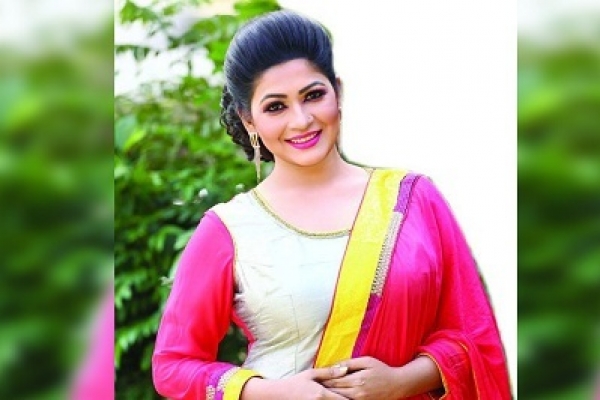 ‘দি পাবলিক’ এ ১২ বছরের ছোট একজনকে বিয়ে করলেন বাঁধন