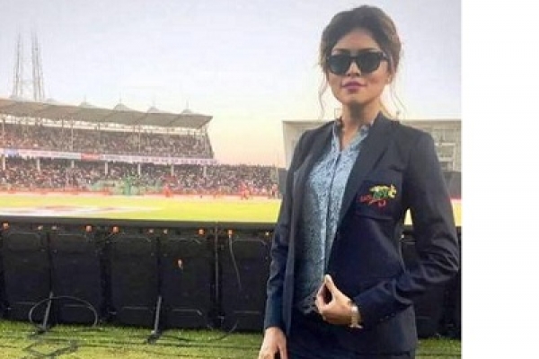 মাঠে যাওয়ার অনুমতি পাননি পিয়া!