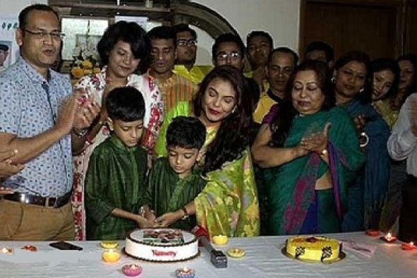 নন্দিত লেখক হুমায়ুন আহমেদের জন্মদিন রাষ্টীয় পালনের প্রত্যাশা শাওনের