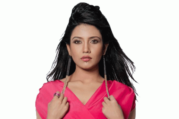 আদালতে সবার সামনেই অঝোরে কাঁদলেন মিলা