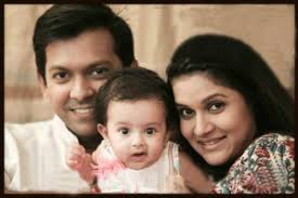 তাহসানের সঙ্গে নিয়মিত কথা হয়, বাইরে বেড়াতে যায়: মিথিলা