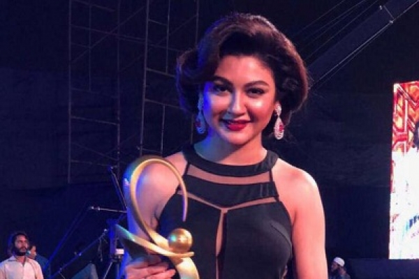 জি সিনে অ্যাওয়ার্ডসে সেরা অভিনেত্রী হলেন জয়া আহসান