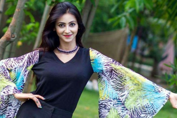 মিস ওয়ার্ল্ড বাংলাদেশের মিতু নায়িকা হতেই ঢাকা এসেছেন! তারপর…