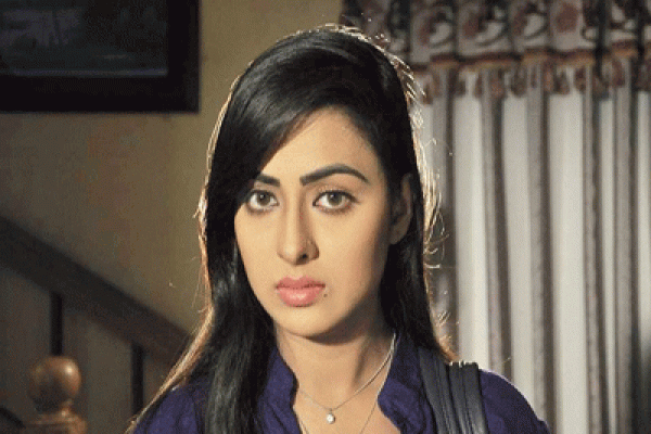 বয়ফ্রেন্ড চায়নি বলে শাকিবের সাথে অভিনয় করিনি: তানহা