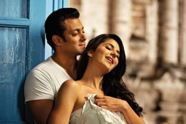  কেন অনস্ক্রিন চুমুতে দেখা যায় না? মুখ খুললেন সালমান