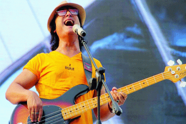 ঢাকা উত্তরে মেয়র প্রার্থী ব্যান্ড তারকা শাফিন  