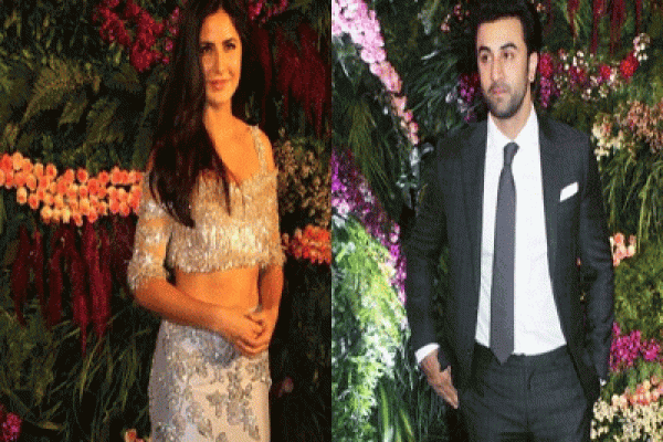 বিরুশকা’র রিসিপশনে হঠাৎ মুখোমুখি ক্যাট-রণবীর, অতঃপর যা ঘটলো