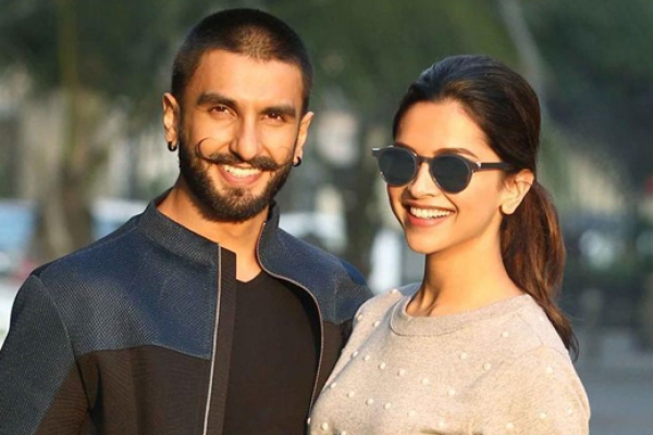 গোপন অভিসারে রণবীর-দীপিকা