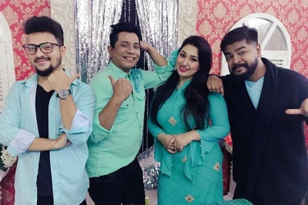 বার্থ ডে পার্টিতে উচ্ছ্বসিত অপু বিশ্বাস