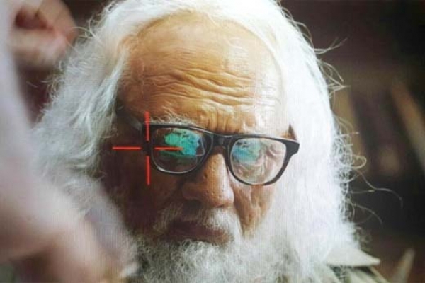 এই বুড়োই কি ভেলকি দেখাবে জিৎ, প্রসেনজিৎকে! কারণ জানলে ঘাবড়ে যাবেন