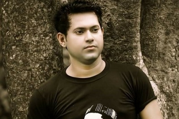 সালমান শাহ্ হত্যা মামলা লড়তে এলএলবিতে পড়েছেন যে ভক্ত