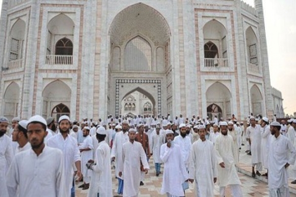 ভারতের সব মাদ্রাসা বন্ধ করে দেওয়ার প্রস্তাব
