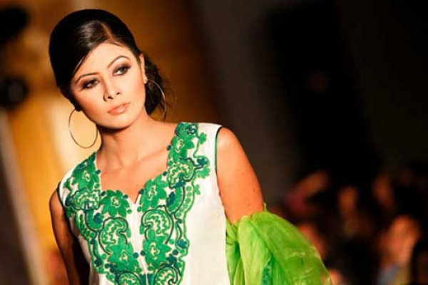 ভালোবাসার বার্তা পৌঁছে দিবেন টয়া!