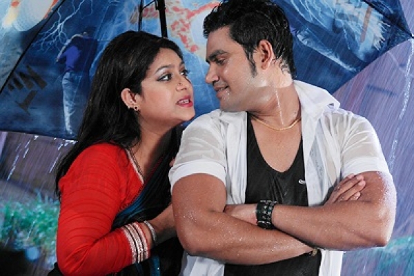 ‘৫০ পেরিয়েছেন নায়িকা শাবনূর’