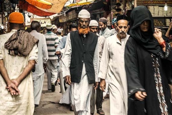 ‘জয় শ্রী রাম’ না বলায় মুসলিম বৃদ্ধকে চড়-থাপ্পড়, দাড়ি ধরে টানাটানি!