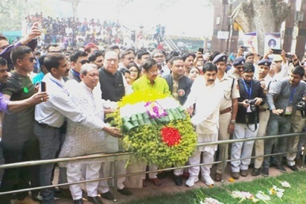 ২০ বছরের মধ্যে দুই বাংলা এক হবে : পশ্চিমবঙ্গের খাদ্যমন্ত্রী