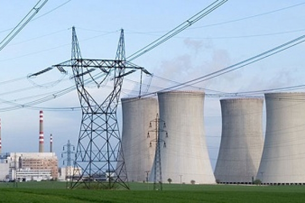 সৌদি আরবকে পরমাণু চুল্লি বানিয়ে দেবে যুক্তরাষ্ট্র