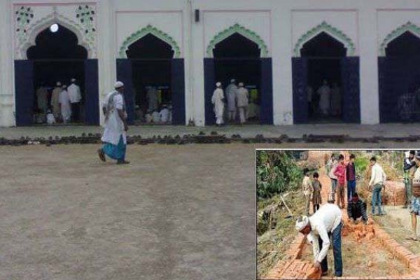 মসজিদের জন্য রাস্তা নির্মাণে জমি দিলো হিন্দুরা