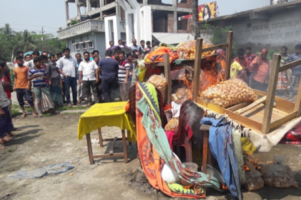 কালীগঞ্জে ১ প্লেট চটপটি সাড়ে ৩শ টাকা, ফাস্টফুডের ব্যবসার নামে চলছে সময় বিক্রি!