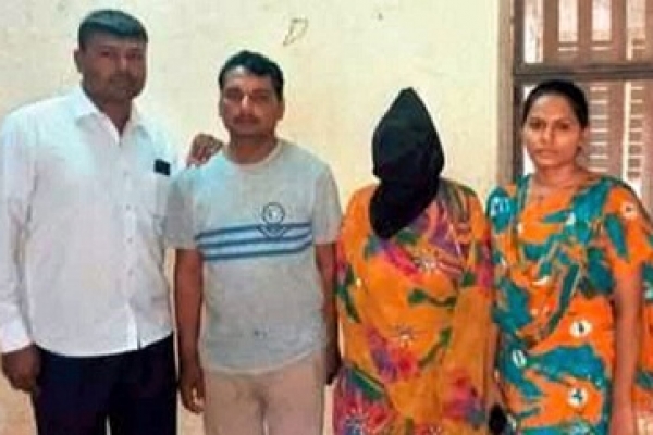 ‘আমার স্বামীকে মেরে ফেল, সারাজীবন তোমার যৌনদাসী হয়ে থাকব’