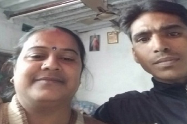 স্বামীর নিষেধ না শুনে প্রতিদিন একাজ করতেন স্ত্রী!
