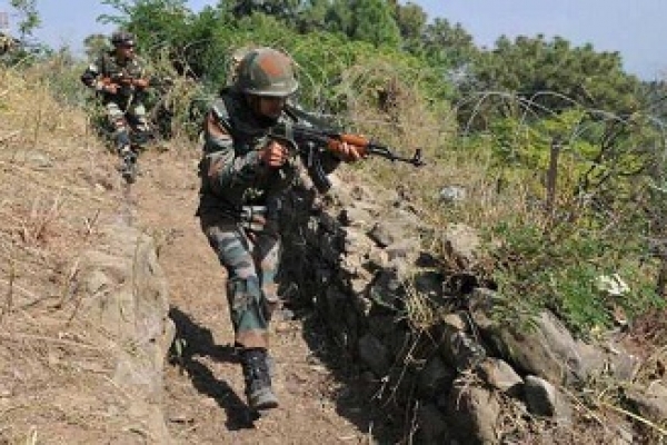 কাশ্মিরে ভারতীয় সেনাবাহিনীর মেজরসহ নিহত ৩