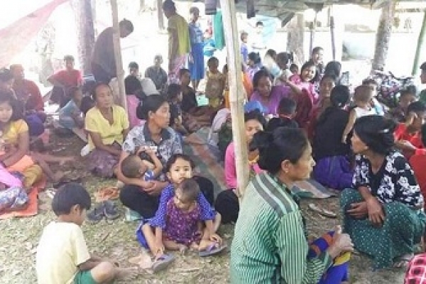 এবার মিয়ানমার থেকে বাংলাদেশে পালিয়ে আসছে বৌদ্ধরাও