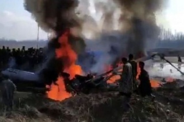   ভারতীয় দুটি বিমান ভূপাতিত করে ২ পাইলটকে হত্যা করে ১ জনকে আটক করল পাকিস্তান!
