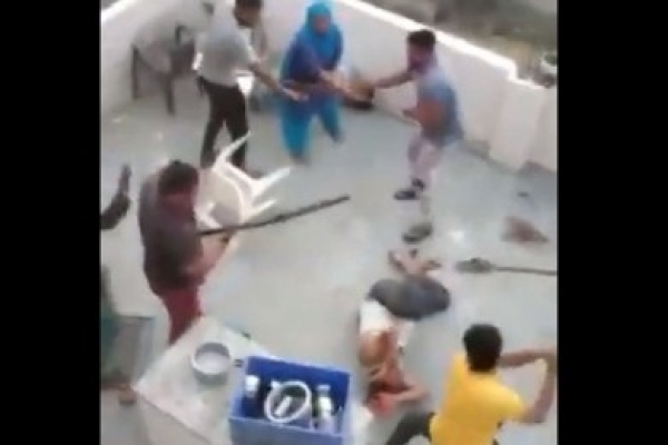 ক্রিকেট খেলার ‘শাস্তি’, বাড়িতে ঢুকে লাঠি-রড দিয়ে বেধড়ক মার
