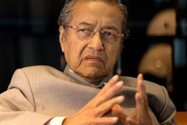 কাশ্মীরি মুসলমানদের পাশে থাকার ঘোষণা দিল মাহাথির