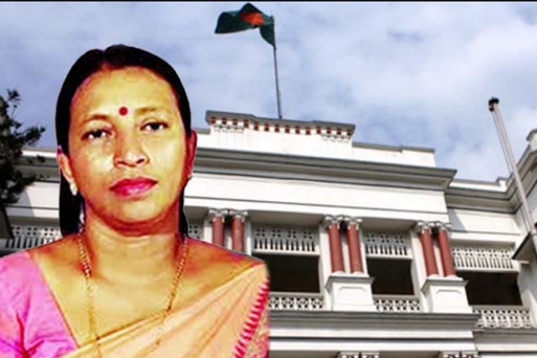 প্রিয়া সাহার নিরাপত্তার দাবিতে কলকাতায় বাংলাদেশ দূতাবাসের সামনে বিক্ষোভ