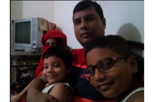 ছেলেকে দাফন করে হাসপাতালে মেয়ের পাশে মা-বাবা
