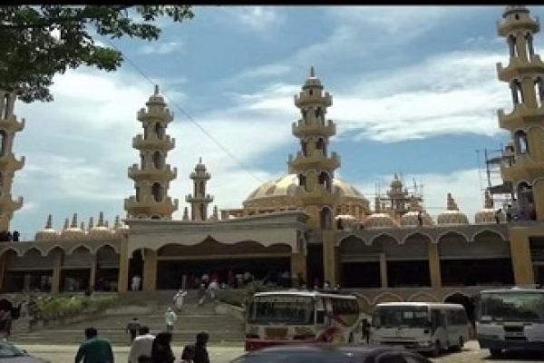 বাংলাদেশে ১৫ বিঘা জমিতে দক্ষিণ এশিয়ার সর্বোচ্চ মসজিদ নির্মাণ, উদ্বোধন করবেন কাবা শরীফের ইমাম