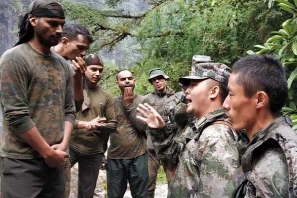 ভারতের ৭০ কিলোমিটার ভিতরে ঢুকে পড়েছে চীনের সেনাবাহিনী!