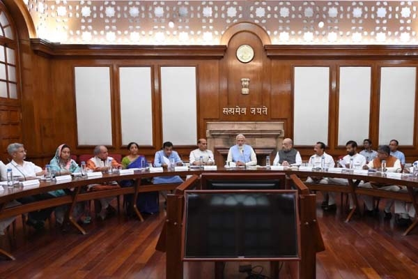 ভারতীয় মন্ত্রিসভায় বিল পাস 'শুধুমাত্র অমুসলিমদের নাগরিকত্ব দেবে ভারত'