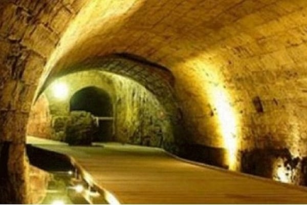 মাটির নিচে মিলল ৮০০ বছরের পুরোনো ‘সোনার সুড়ঙ্গ’!