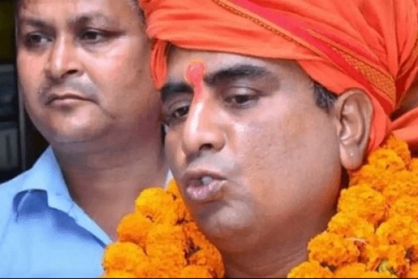 মুসলিমদের বিরোধিতা করা সেই হিন্দু নেতাকে প্রকাশে গু’লি করে হ’ত্যা