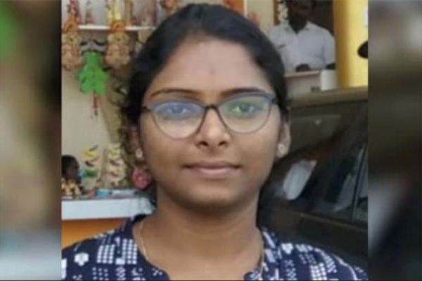 মাকে খু'ন করে বয়ফ্রেন্ডকে নিয়ে আন্দামান দ্বীপে ছুটি কাটাতে গেলেন তরুণী