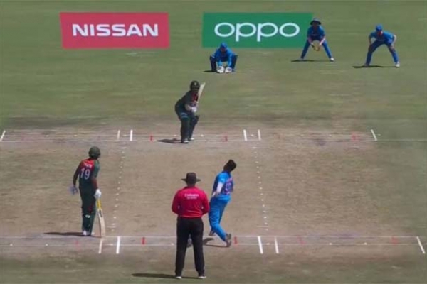 বিপ'র্যয় কাটিয়ে ইমন-আকবরের ব্যাটে বিশ্বজয়ের পথে বাংলাদেশ