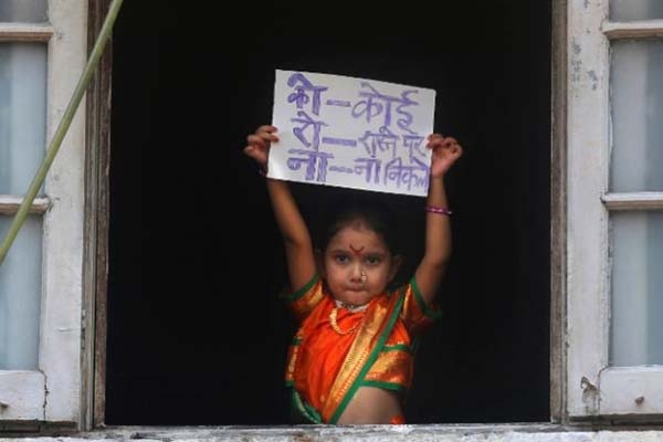 করোনা ভাইরাসের প্রকো'পে জেরবার ভারত