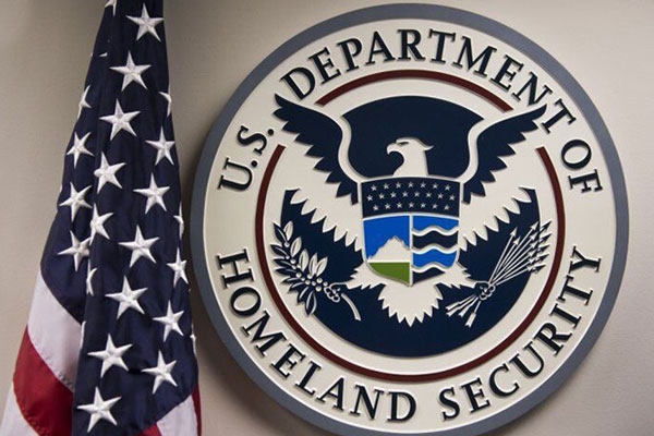 করোনাভাইরাস: আমেরিকার অসহায়ত্বের সুযোগ নিচ্ছে রাশিয়া?