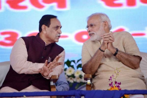 সং'ক্র'মণের আশ'ঙ্কা, এবার কোয়ারেন্টাইনে মোদির গুজরাটের মুখ্যমন্ত্রী